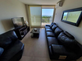 Apto de 2dorm y 3 baños. Con todos los servicios!